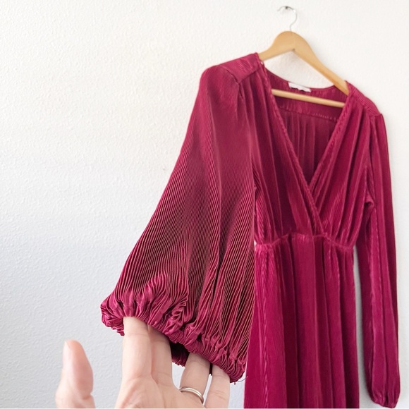 Baltic Born Venus Pleated Evening Long Sleeve Maxi Dress in Burgundy - Picture 4 of 9